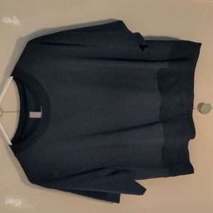 Athlete black blouse